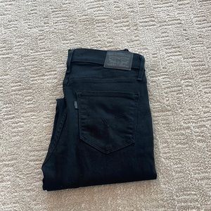 Black Levi High Rise Super Skinny Jeans (28)